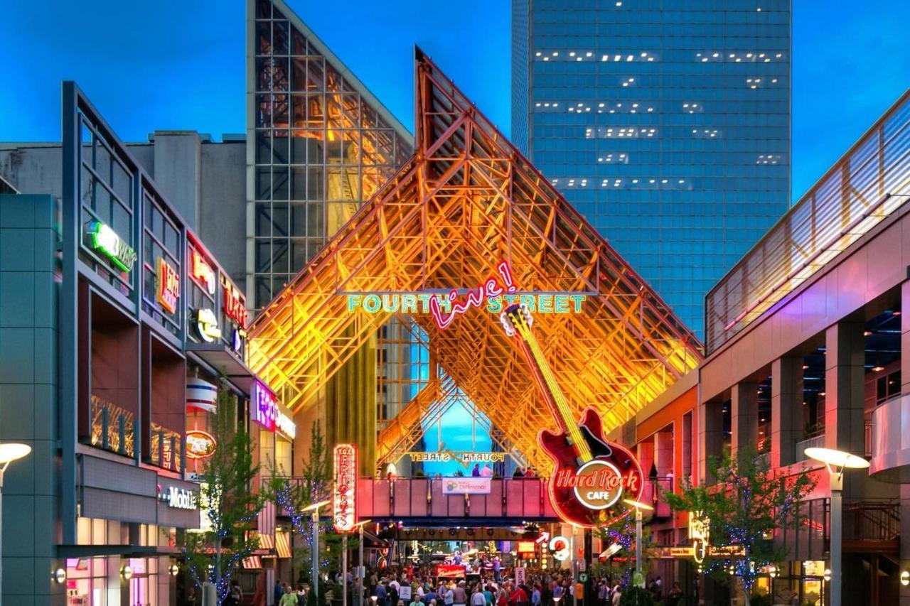 Walker'S Paradise In The Heart Of Louisville Exterior photo